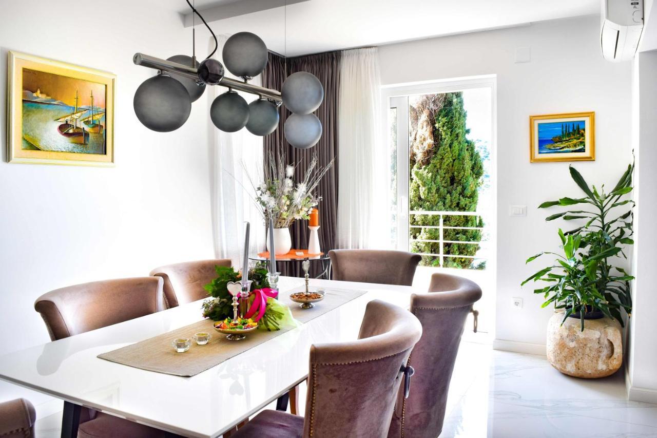 Apartment Luxury Mrs. Perfect