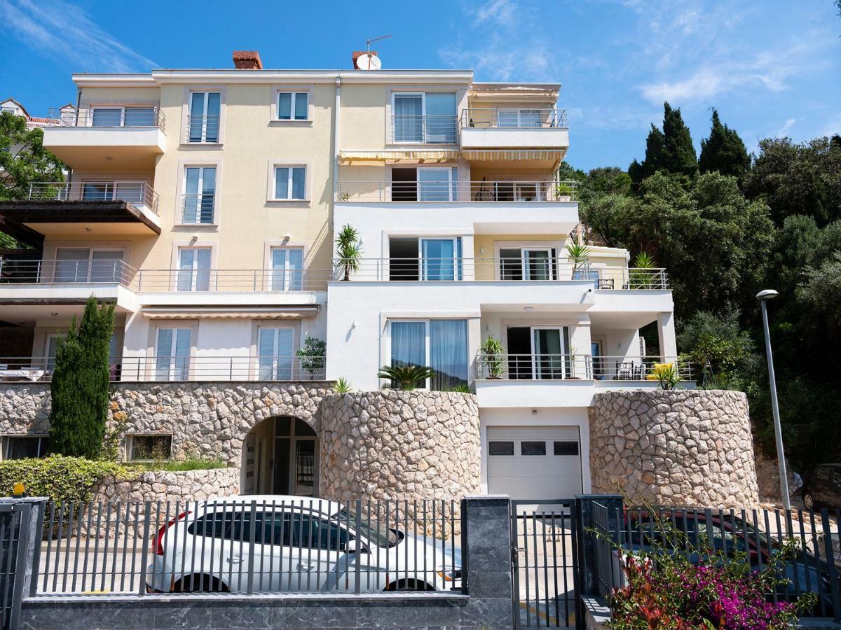 Luxury Mrs. Perfect Apartment *